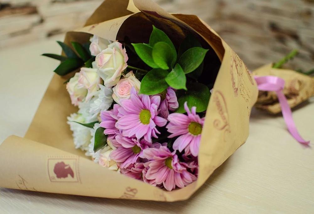 Букет цветов из: Розы и Хризантемы в Ольховке