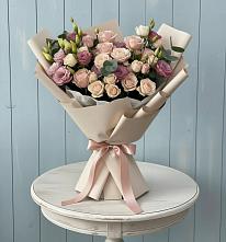 Букет цветов из:  Розы и Лизиантусы в Ольховке