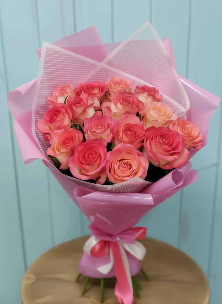 Букет 15 Розовых роз Равель в Ольховке