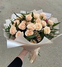 Букет Кремовые розы Латте в Ольховке