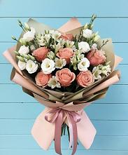 Букет цветов из:  Розы, Альстромерии и Лизиантусы в Ольховке