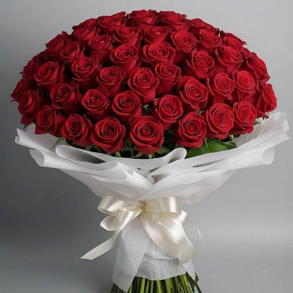 Букет 101 Красная роза Блэк Мэджик в Ольховке