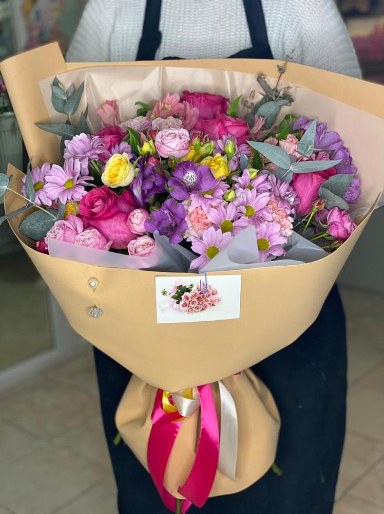 Букет цветов из: Хризантемы, Гвоздики и Альстромерии в Ольховке