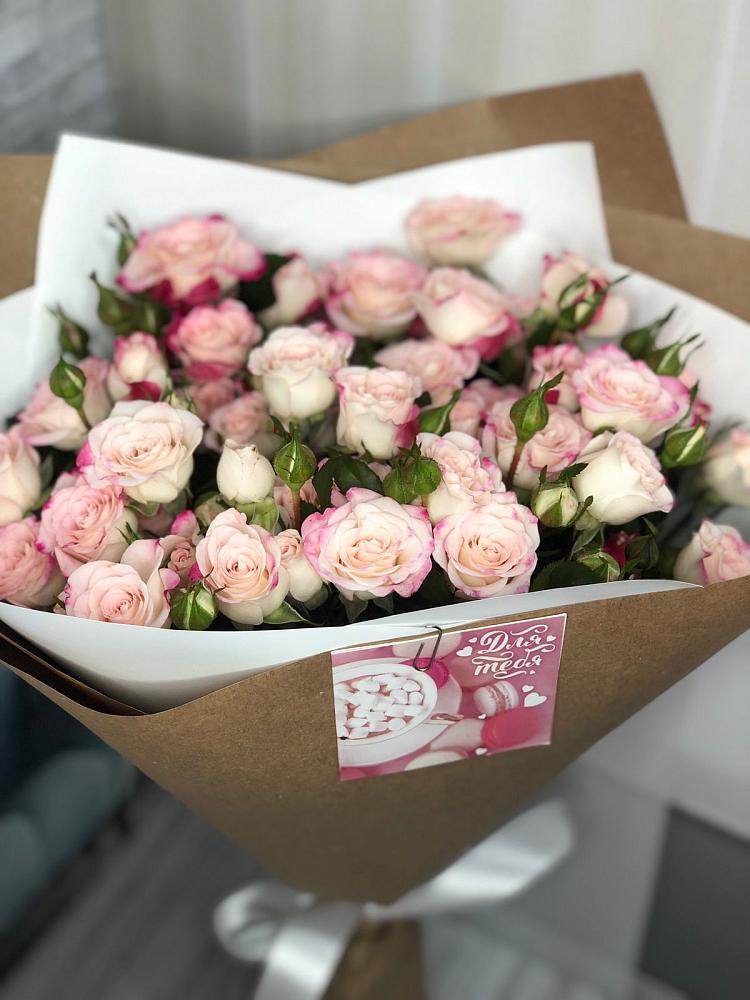 Букет цветов из: Розы в Ольховке