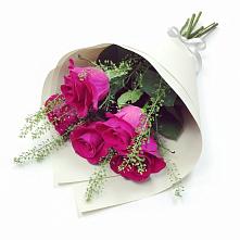 Букет цветов из:  Розы в Ольховке