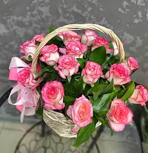 Цветочная композиция из Розы в корзине #REPLACE_PRED# Ольховке