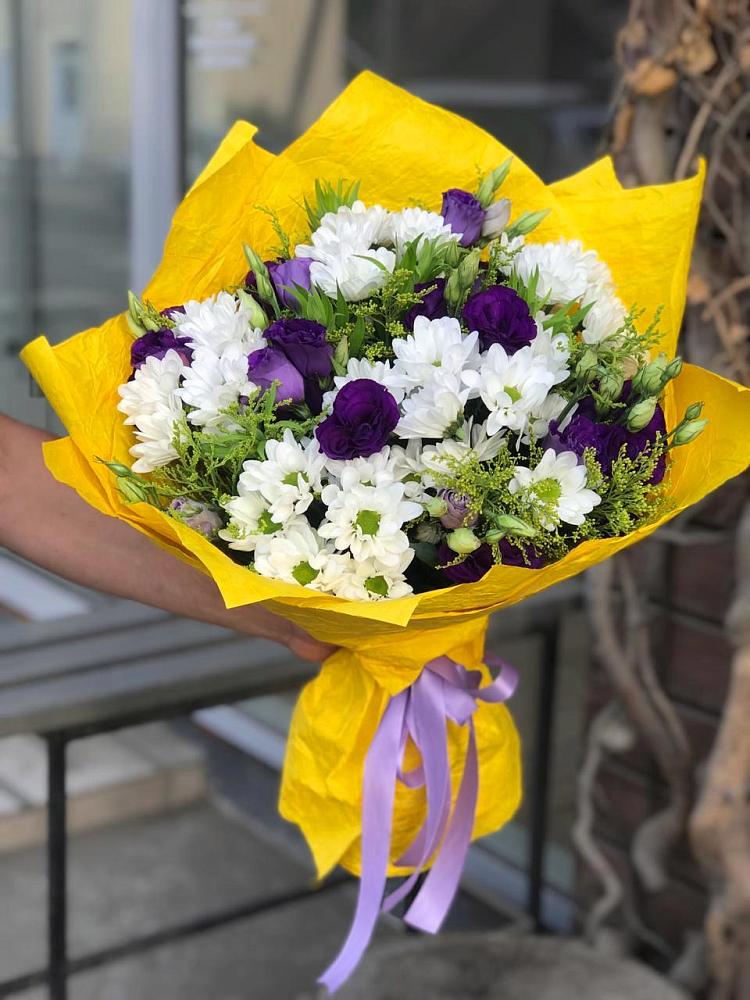 Букет цветов из: Ирисы, Хризантемы и Ромашки в Ольховке