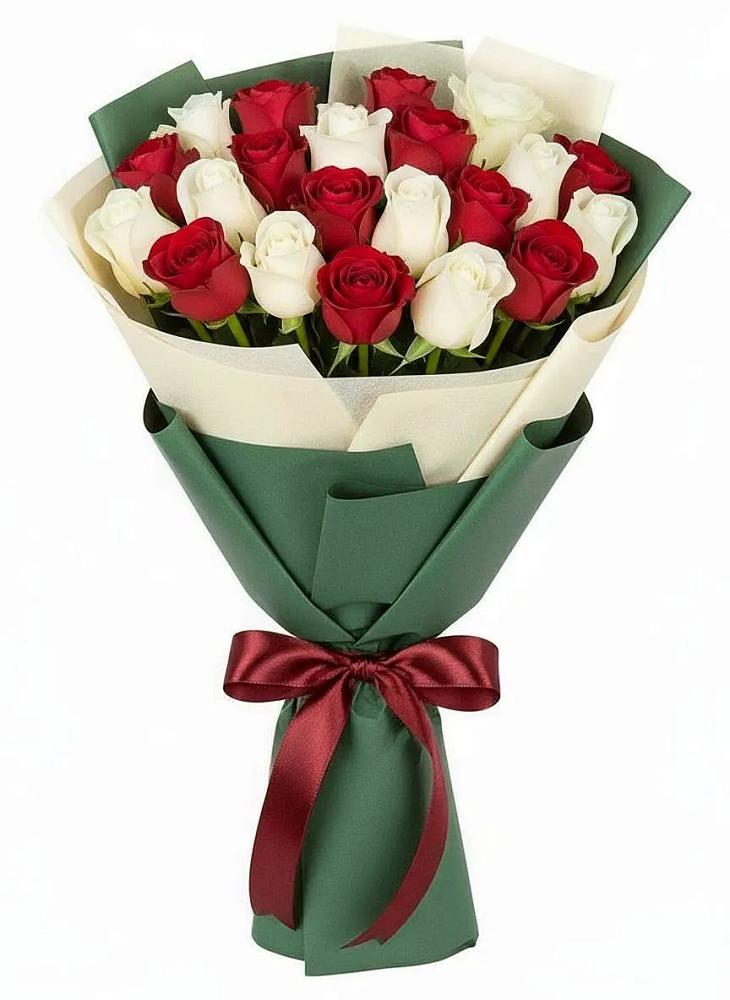 Букет Микс из красных и белых роз в Ольховке