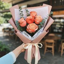 Букет цветов из:  Розы в Ольховке