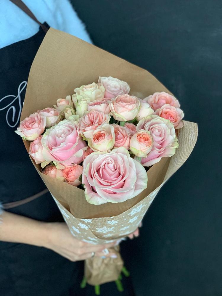 Букет цветов из: Хризантемы и Розы в Ольховке