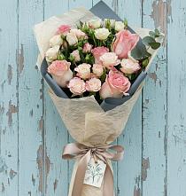 Букет цветов из:  Розы в Ольховке