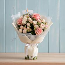 Букет цветов из:  Розы в Ольховке