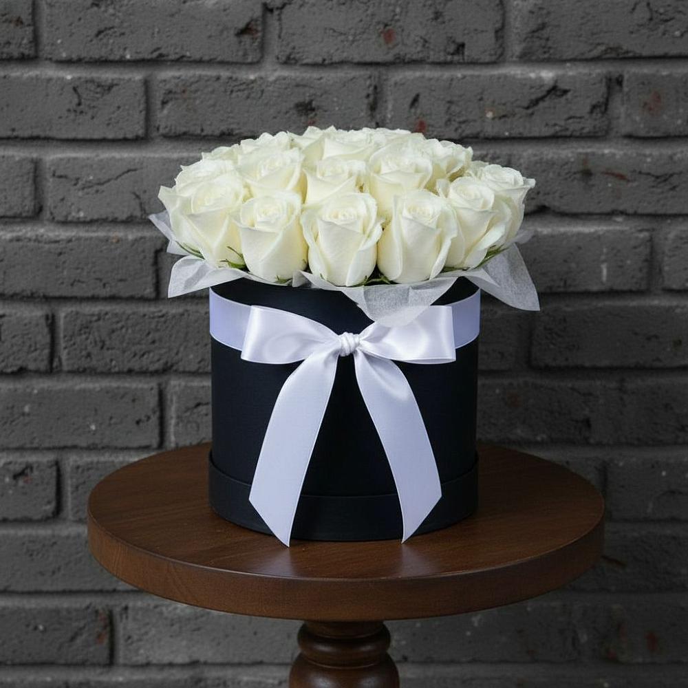 Цветочная композиция из Розы в шляпной коробке в Ольховке