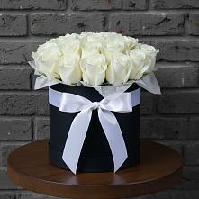 Цветочная композиция из Розы в шляпной коробке в Ольховке