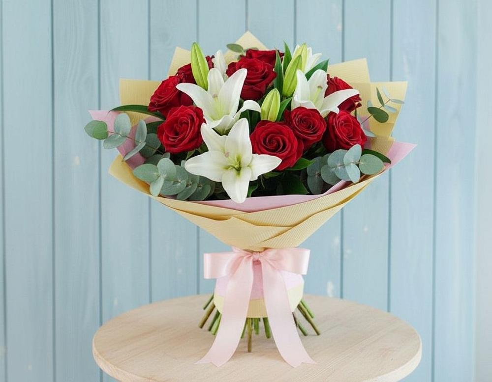 Букет цветов из: Лилии и Розы в Ольховке